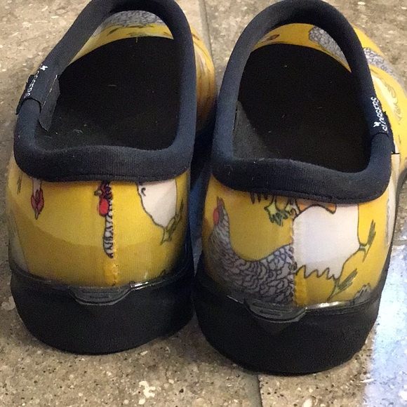 Sloggers garden shoes, chicken print, yellow, 7 - Picture 6 of 13